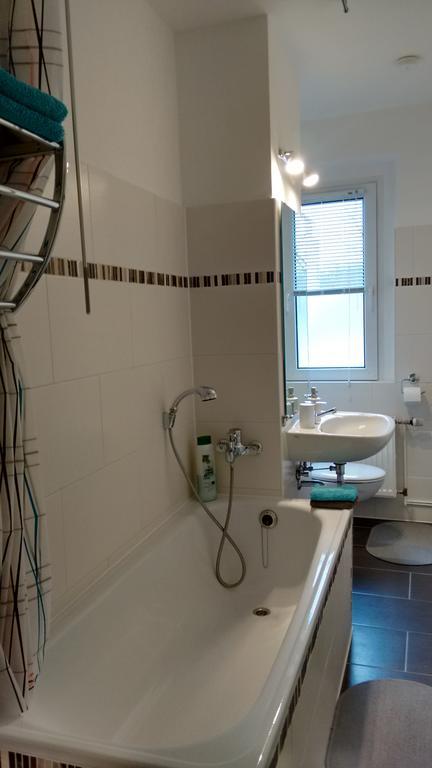 Schöne 2-Zimmer-Parterre Wohnung WF Leipzig Exterior foto